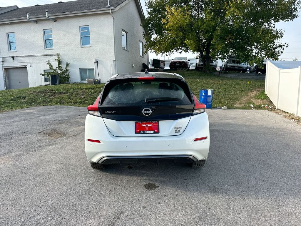 2024 Nissan Leaf SV Plus photo 3
