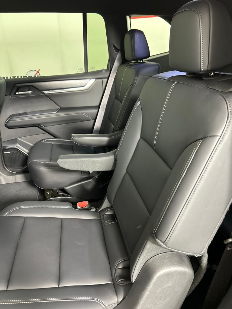 2024 Gmc Acadia Elevation photo 23