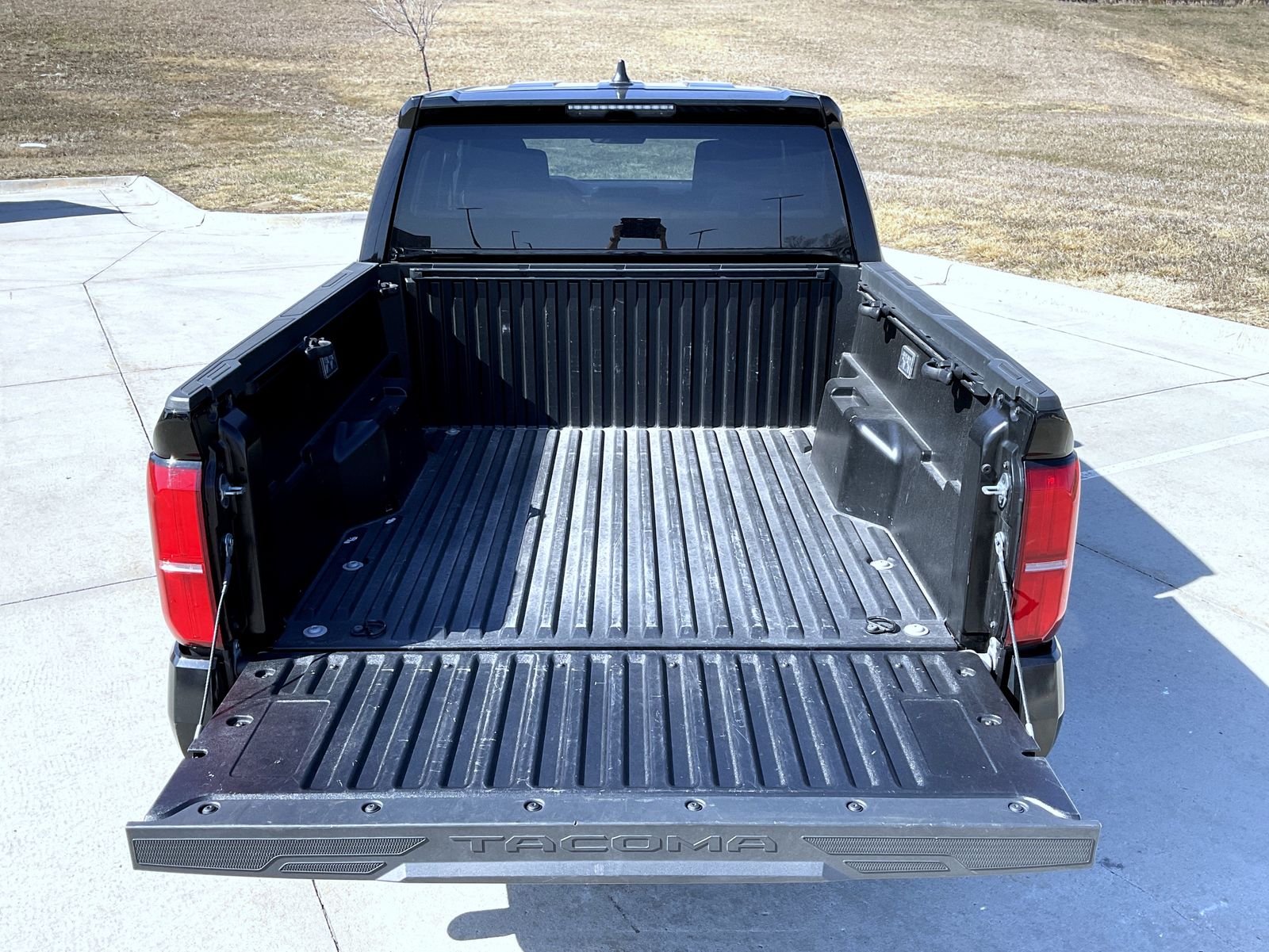 2024 Toyota Tacoma TRD Off-Road photo 22