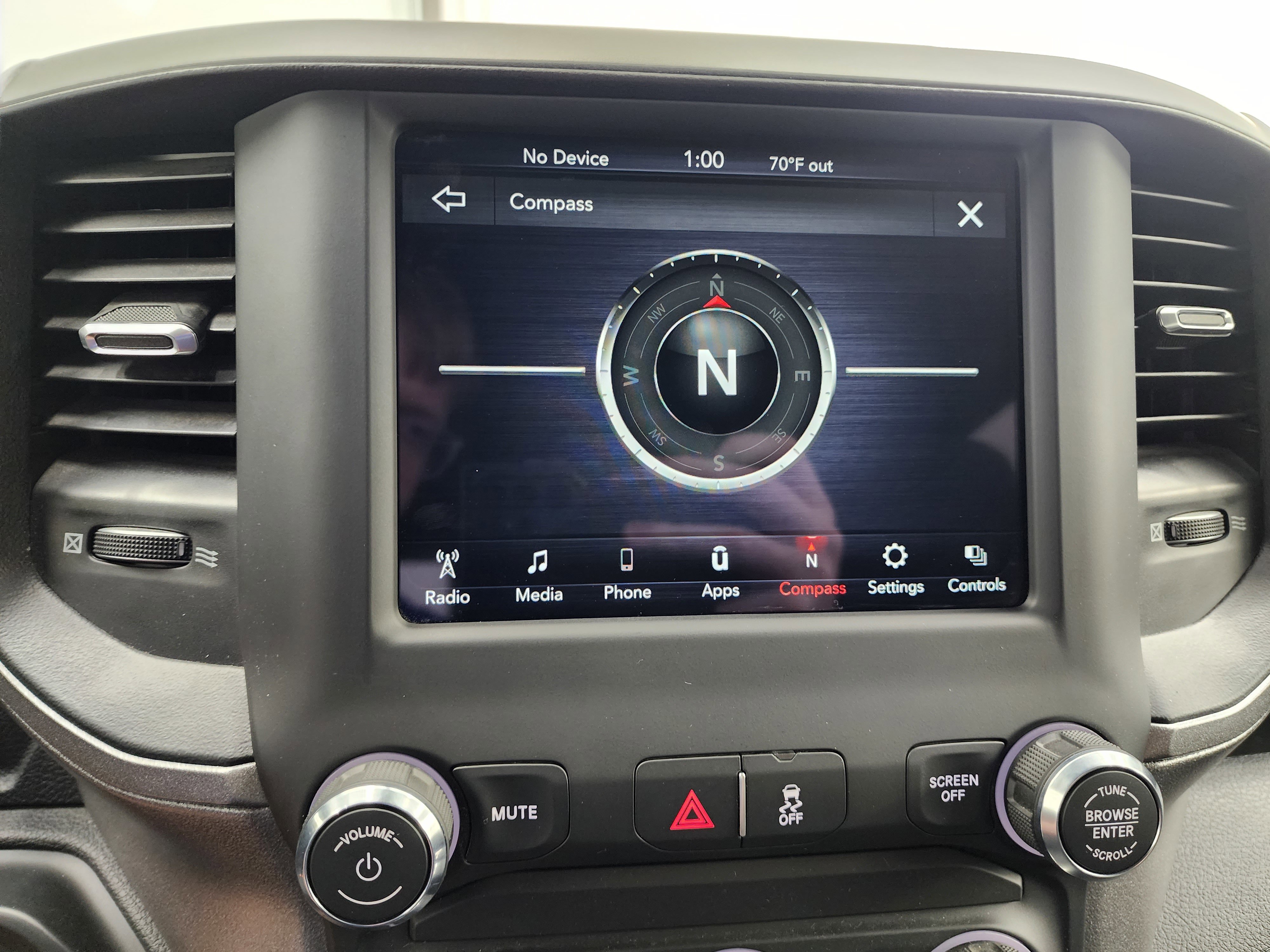 2021 Ram 3500 Tradesman photo 3