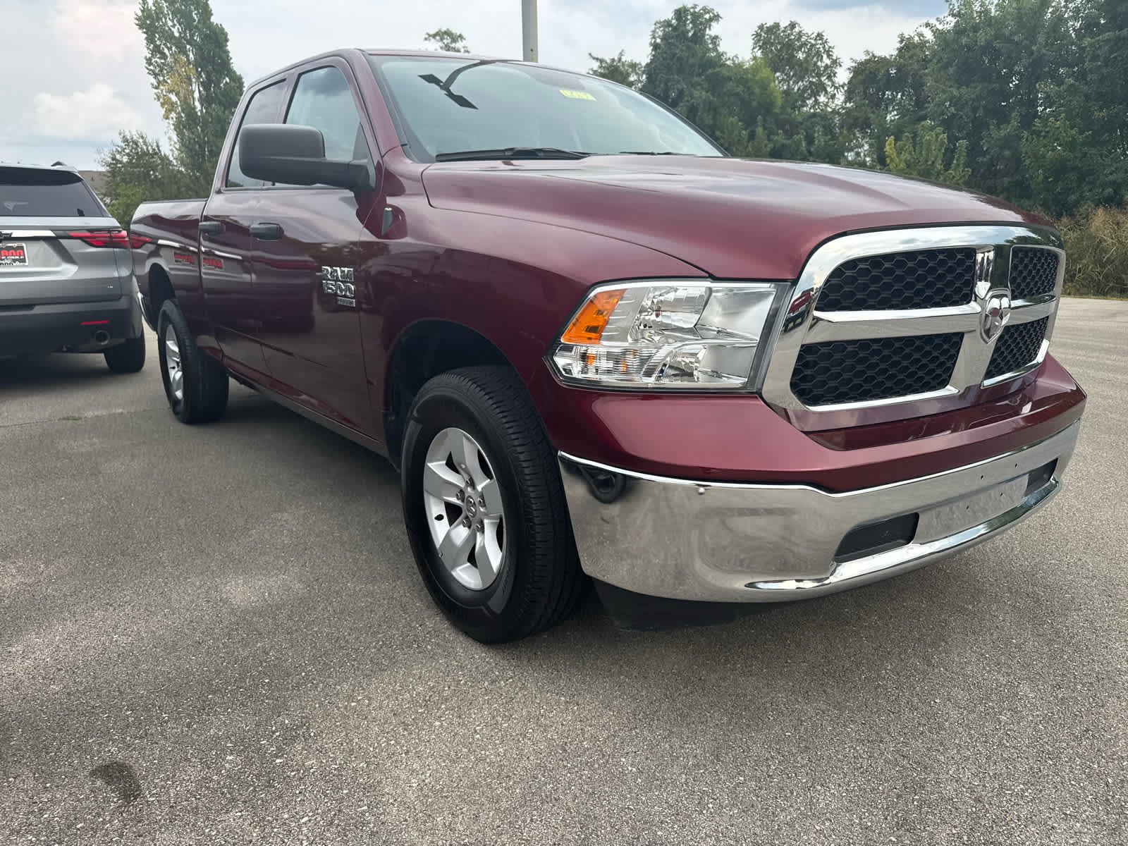 2024 Ram 1500 Classic SLT photo 3
