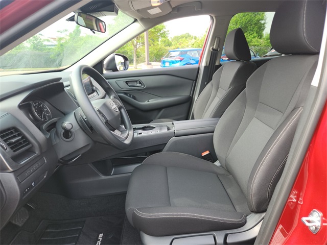 2025 Nissan Rogue S photo 6
