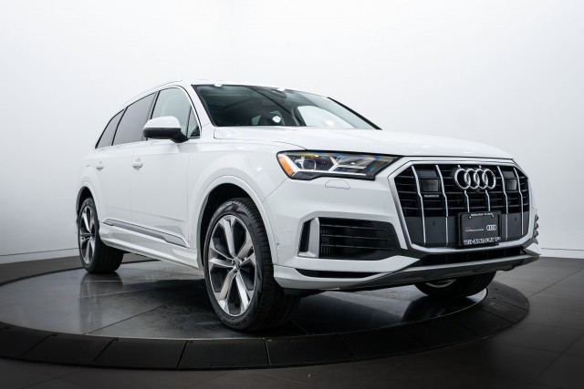 2022 Audi Q7 Premium Plus