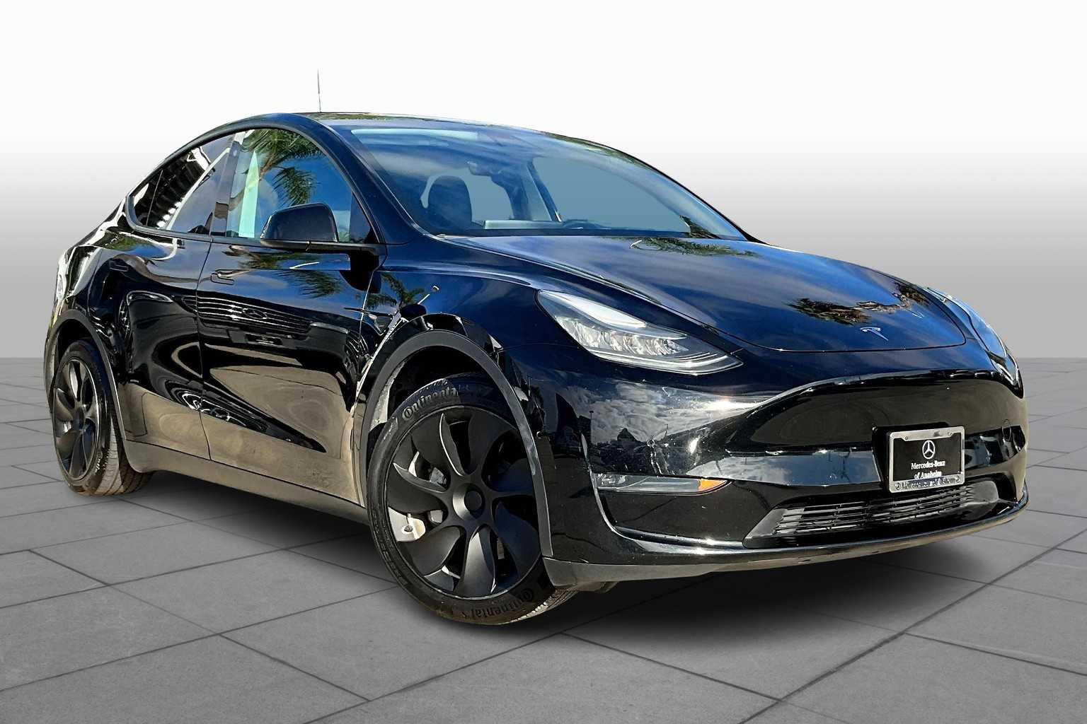Used 2020 Tesla Model Y Long Range with VIN 5YJYGDEE7LF018608 for sale in Anaheim, CA