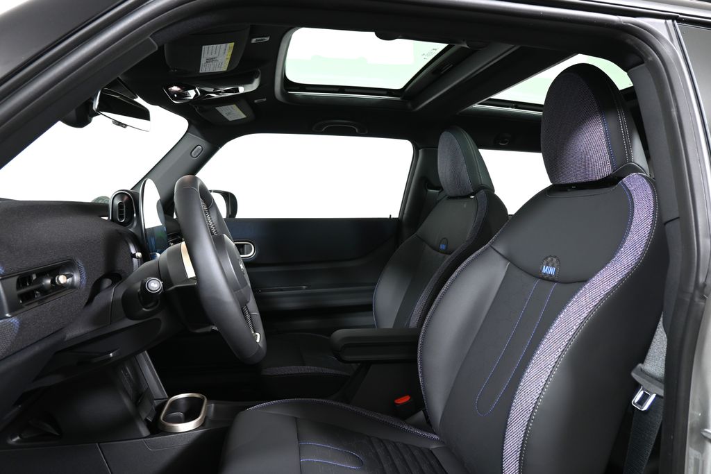 2026 Mini Cooper 2 Door Hardtop Signature photo 11
