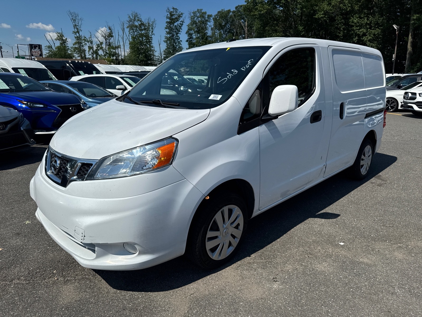 2020 Nissan NV200 SV photo 3