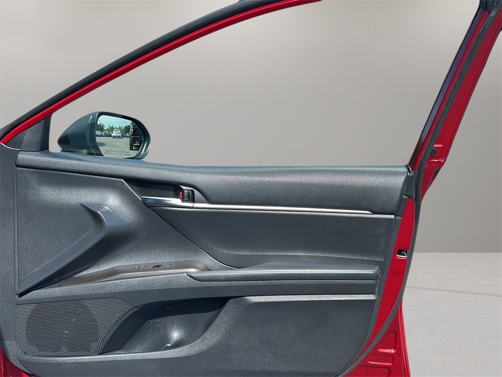 2022 Toyota Camry LE photo 24