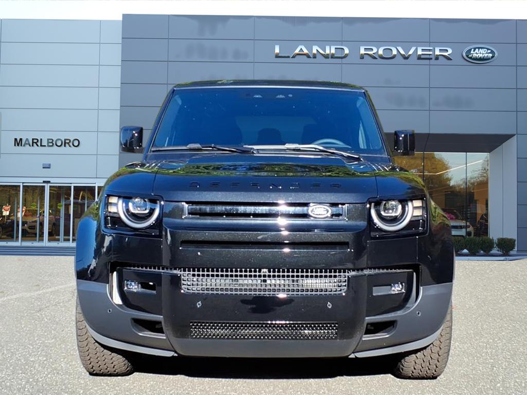 2026 Land Rover Defender 110 S photo 4