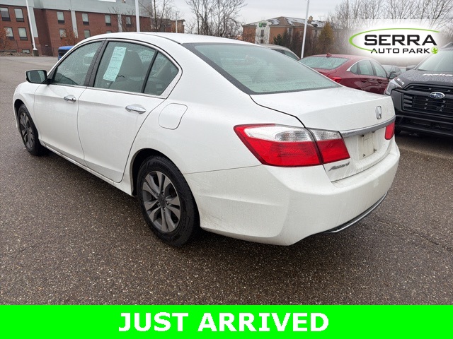 2015 Honda Accord LX photo 4