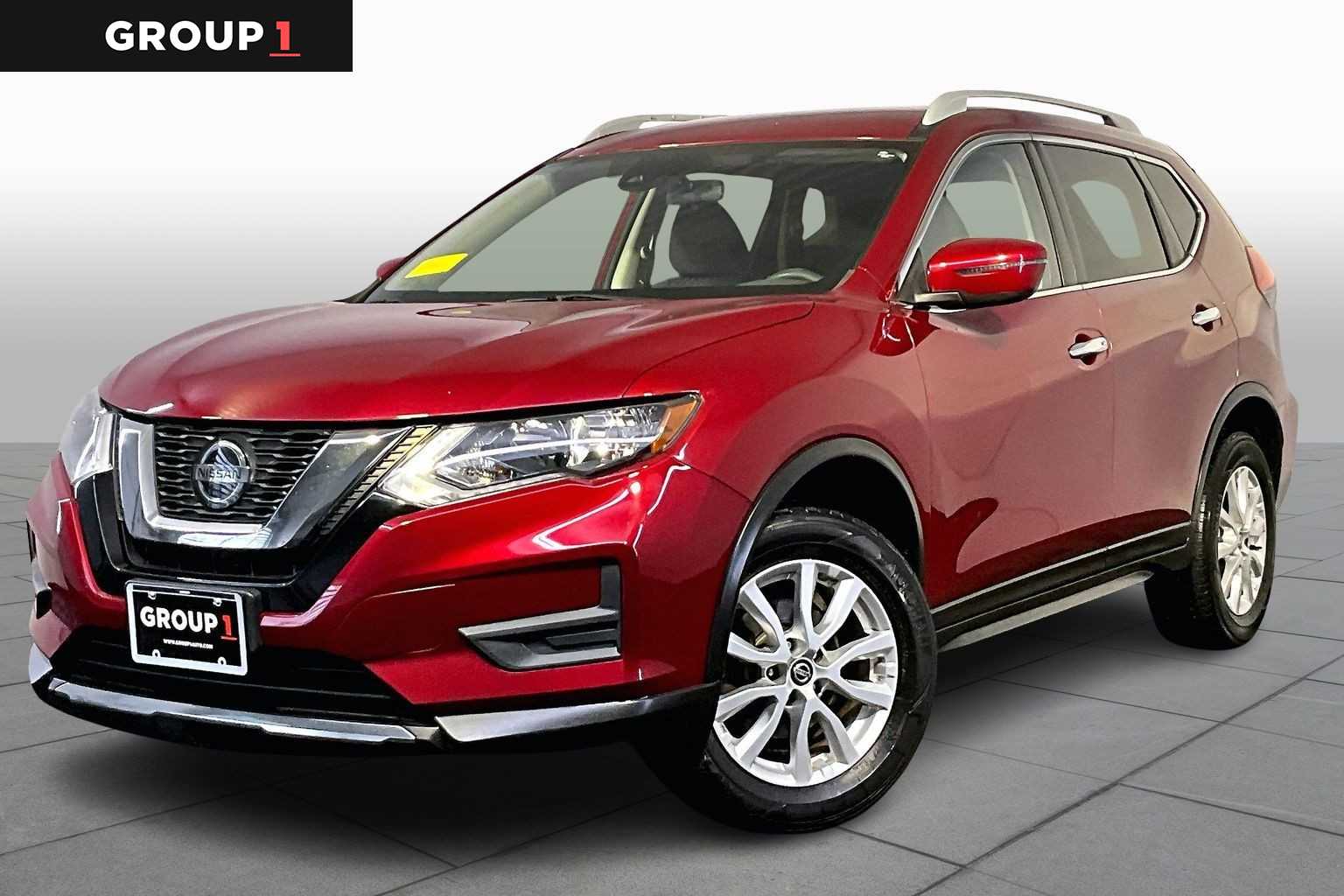 2020 Nissan Rogue SV's photo