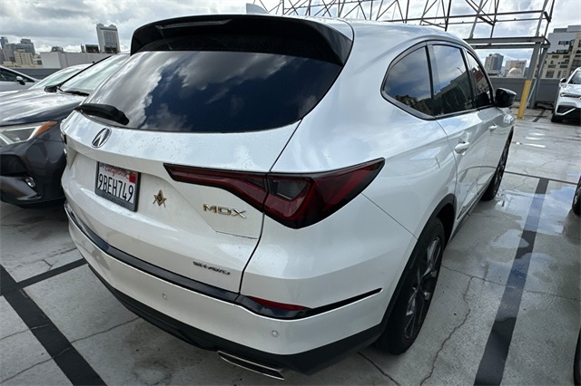 2022 Acura MDX A-Spec SH-AWD photo 2