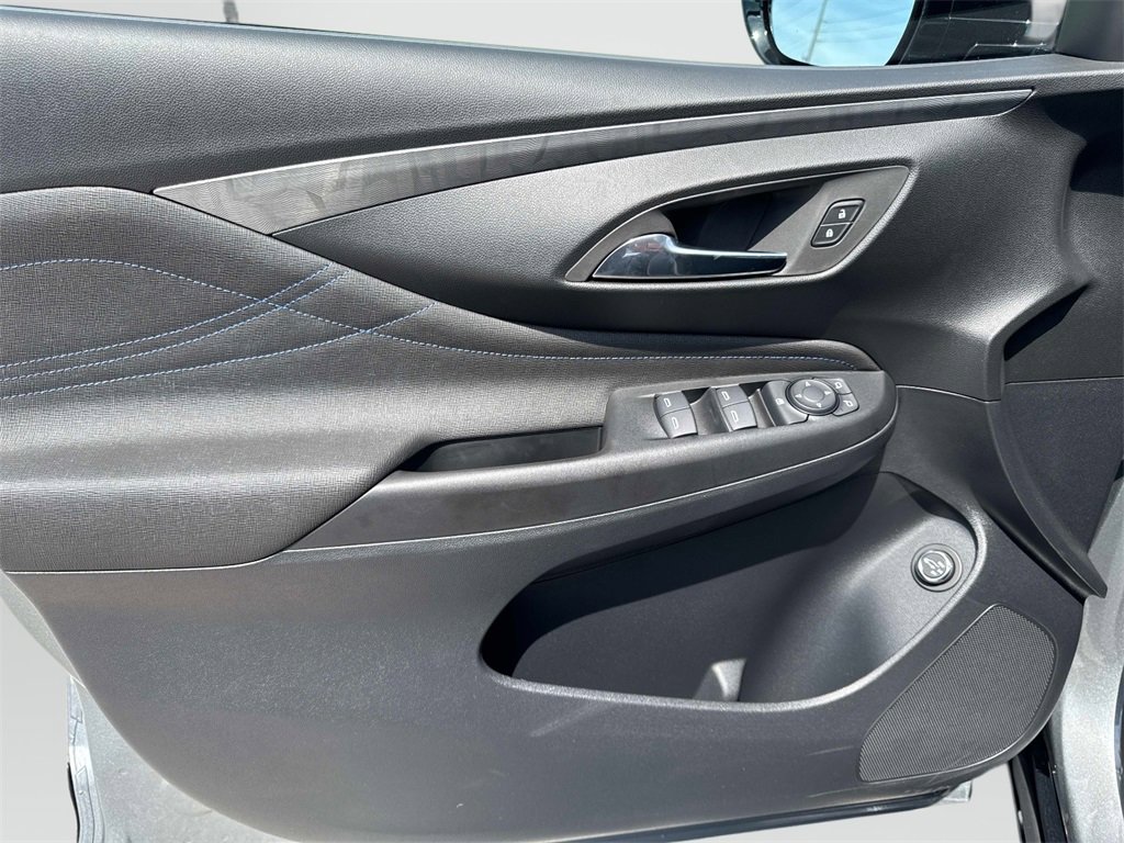 2026 Buick Envista ST photo 9
