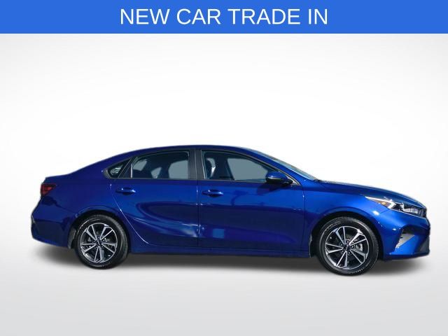2023 Kia Forte LXS photo 4