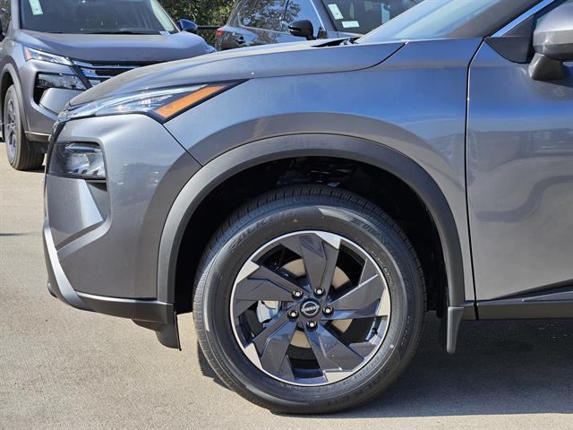 2026 Nissan Rogue SV photo 3