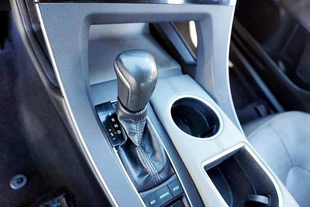 2019 Toyota Avalon Limited photo 29