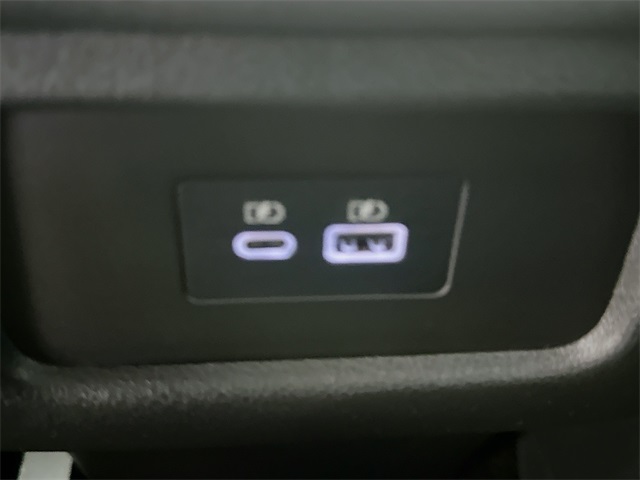 2025 Nissan Pathfinder S photo 22