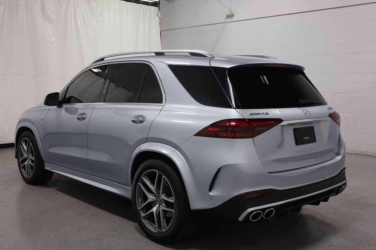 2025 Mercedes Benz GLE AMG 53 photo 3