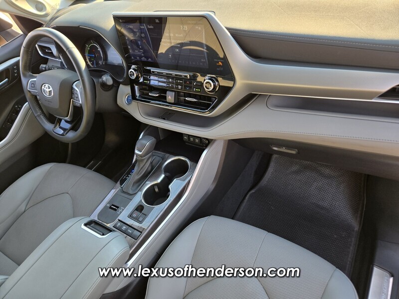2021 Toyota Highlander Hybrid Platinum photo 18
