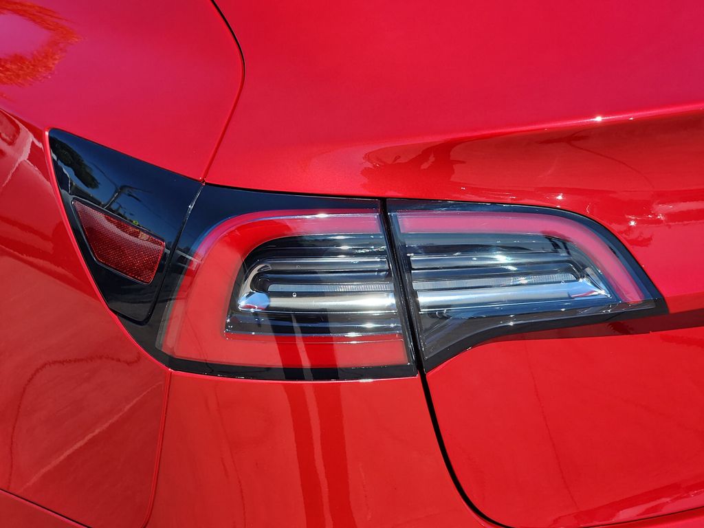 2018 Tesla Model 3 Long Range photo 34