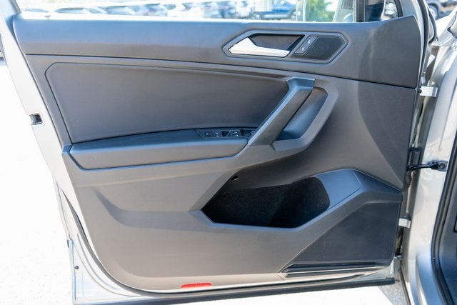 2021 Volkswagen Tiguan SE R-Line Black photo 16