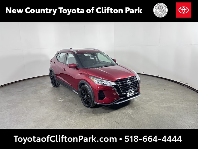 2024 Nissan Kicks SV's photo