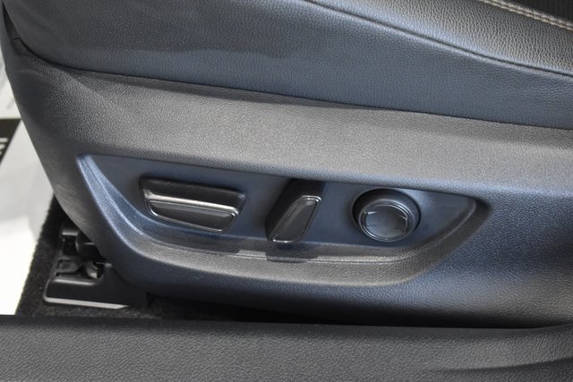 2025 Toyota Camry XLE photo 15