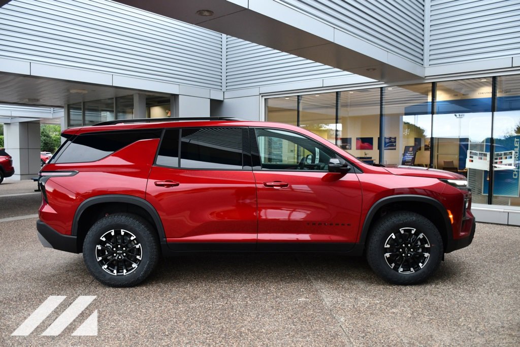 2026 Chevrolet Traverse Z71 photo 9