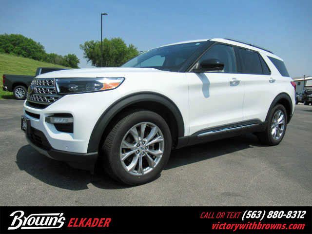 2023 Ford Explorer Limited's photo