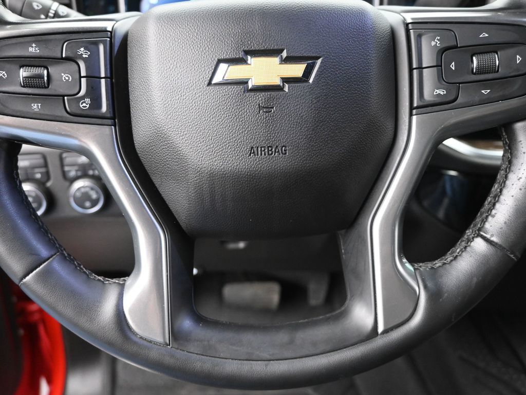 2023 Chevrolet Silverado 1500 LT photo 12