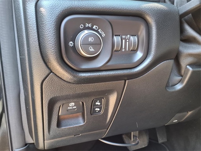 2020 Ram 1500 Laramie photo 15