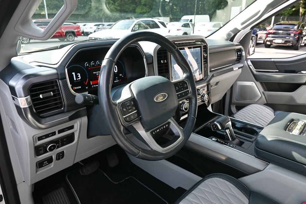 2023 Ford F-150 XLT photo 6