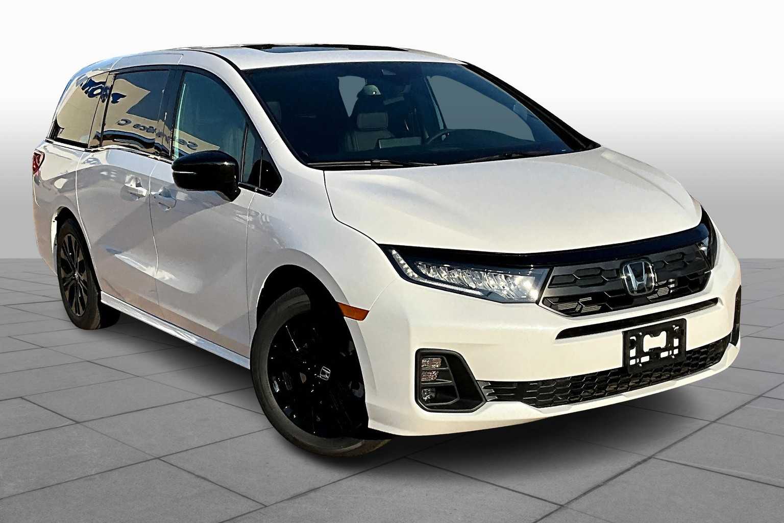 2025 Honda Odyssey photo 2