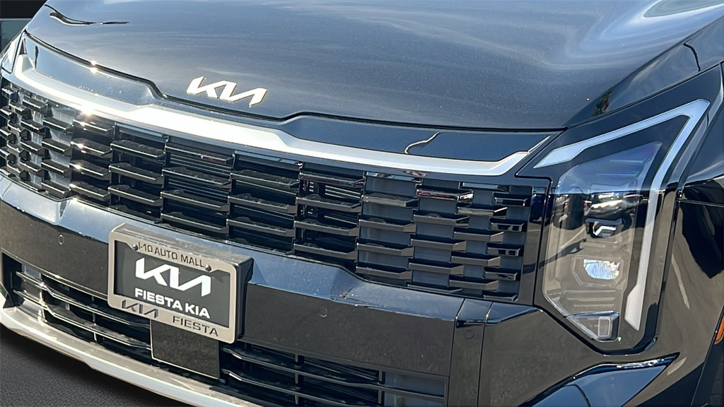 2026 Kia Sportage SX photo 2