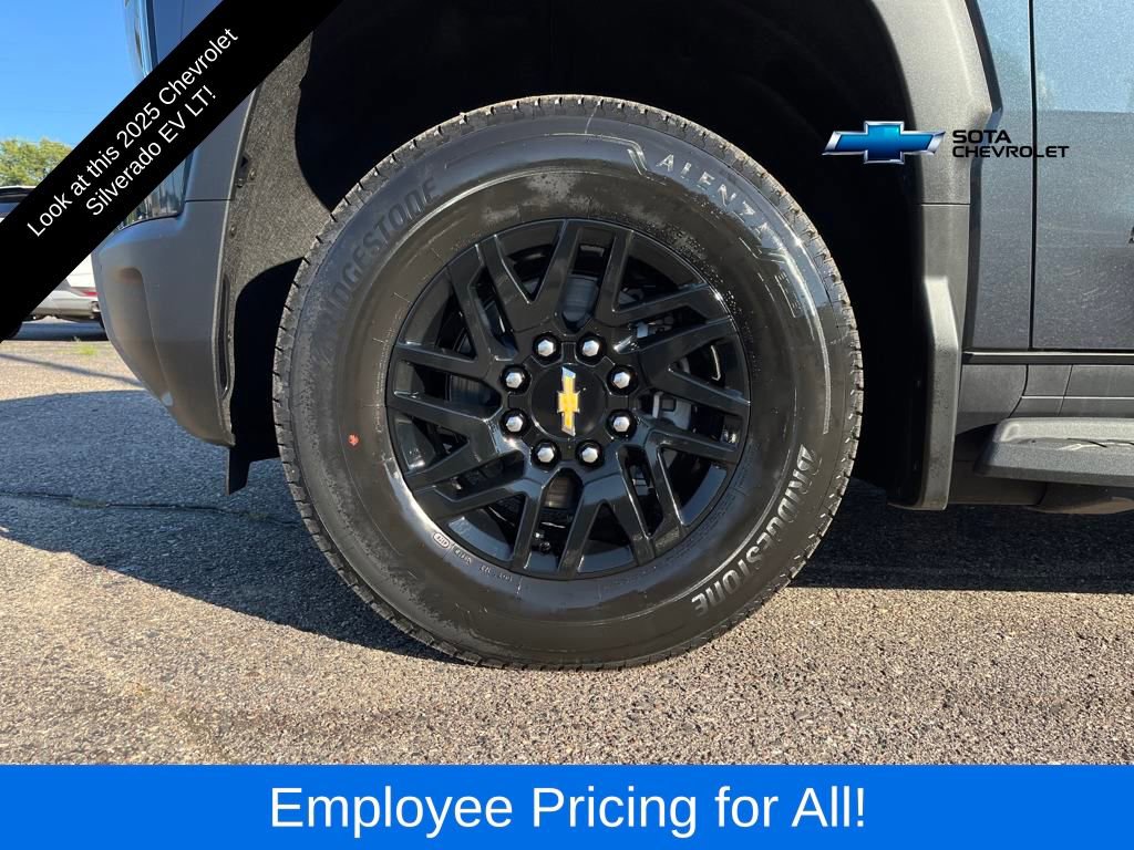 2025 Chevrolet Silverado EV LT photo 26