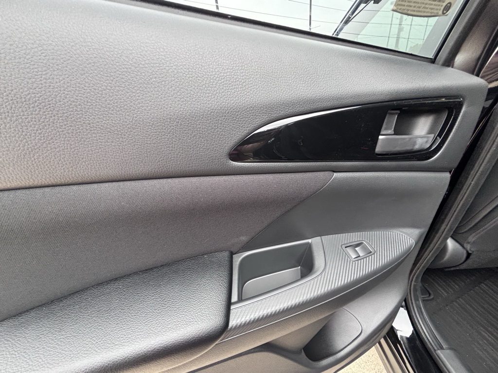 2024 Mitsubishi Eclipse Cross ES photo 16