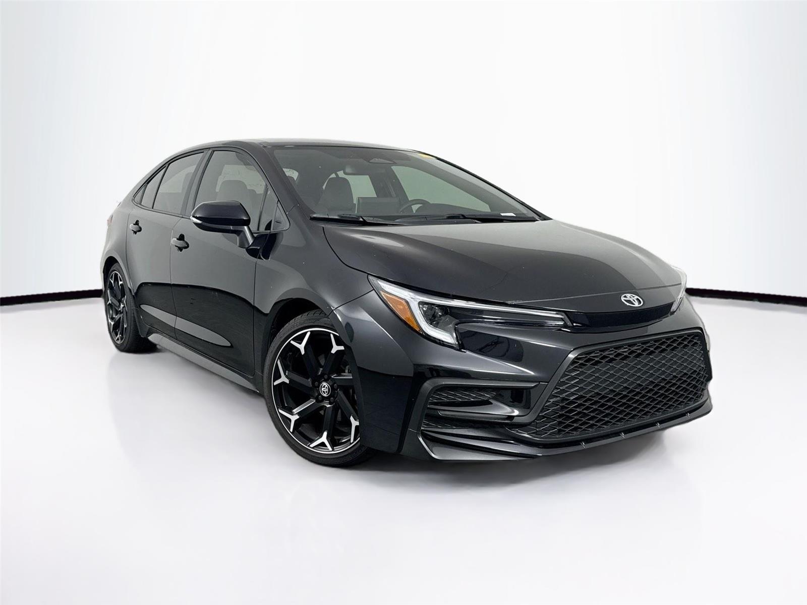 2025 Toyota Corolla SE photo 3