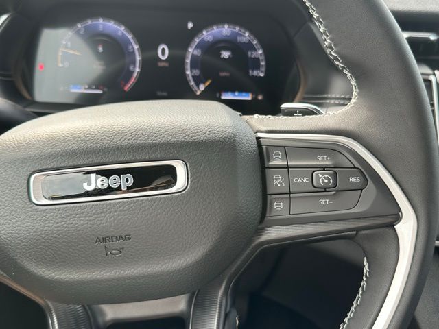 2025 Jeep Grand Cherokee Laredo X photo 21