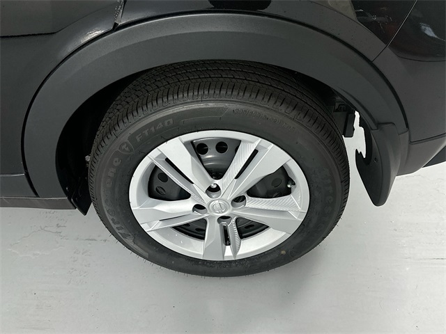2025 Nissan Kicks Play S photo 10