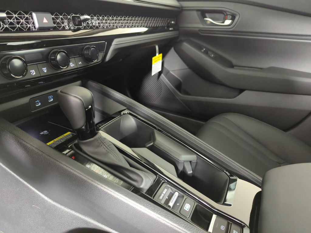2025 Honda Accord Hybrid EX-L photo 17