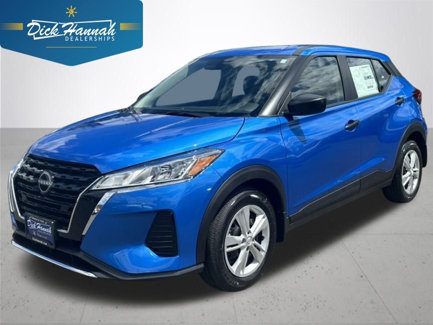 2025 Nissan KICKS PLAY Base's photo
