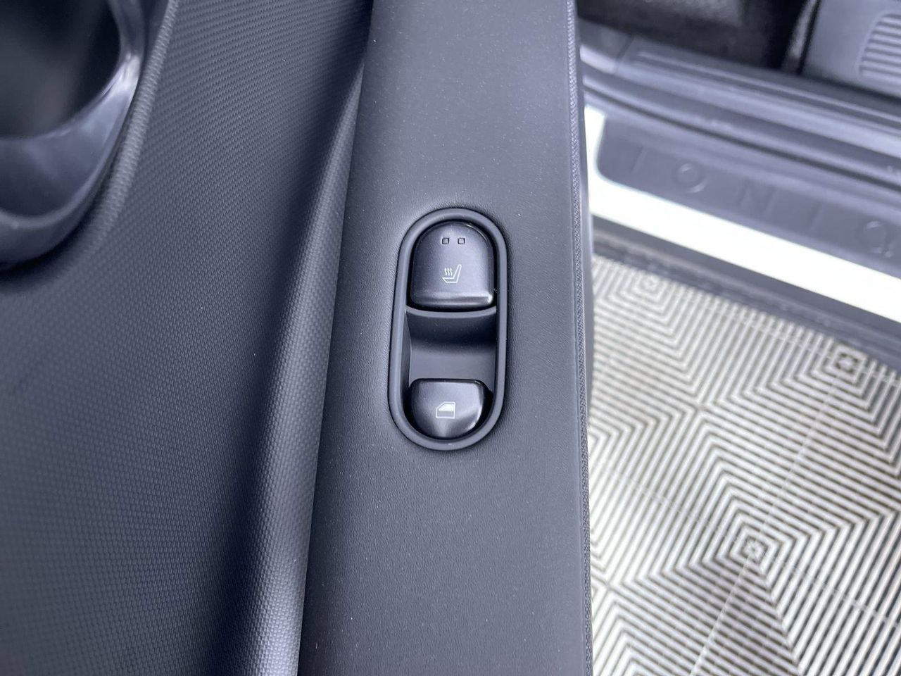 2025 Hyundai Ioniq 5 photo 26