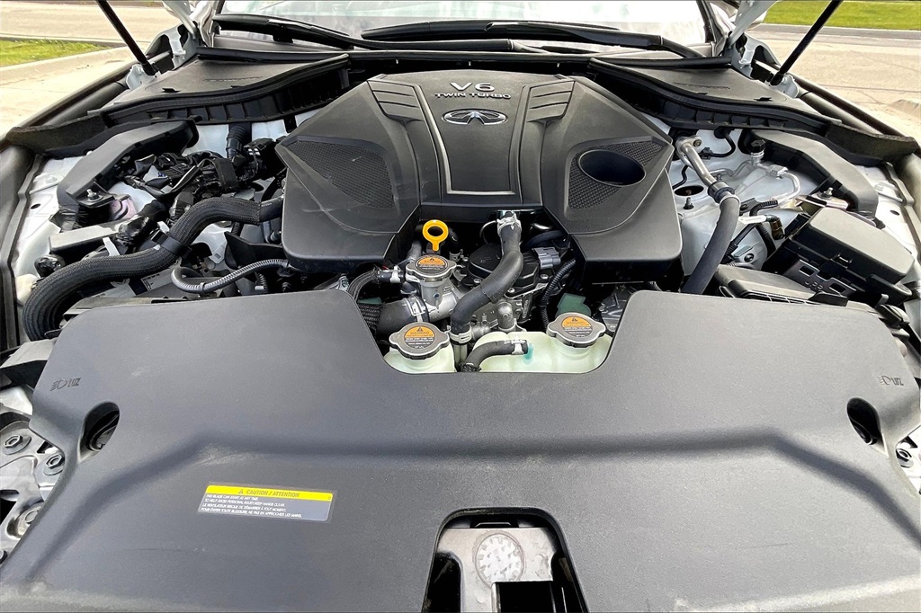 2024 Infiniti Q50 LUXE photo 7