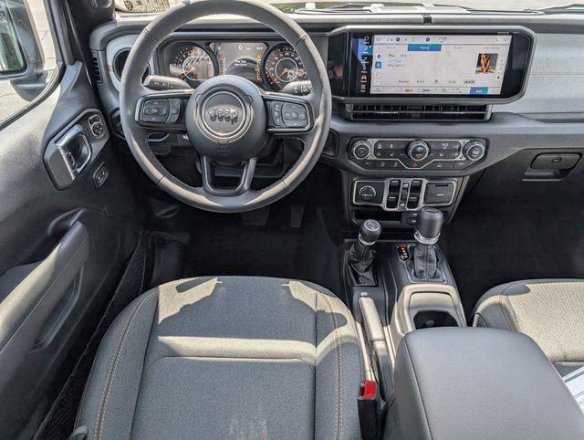2025 Jeep Gladiator Sport S photo 28