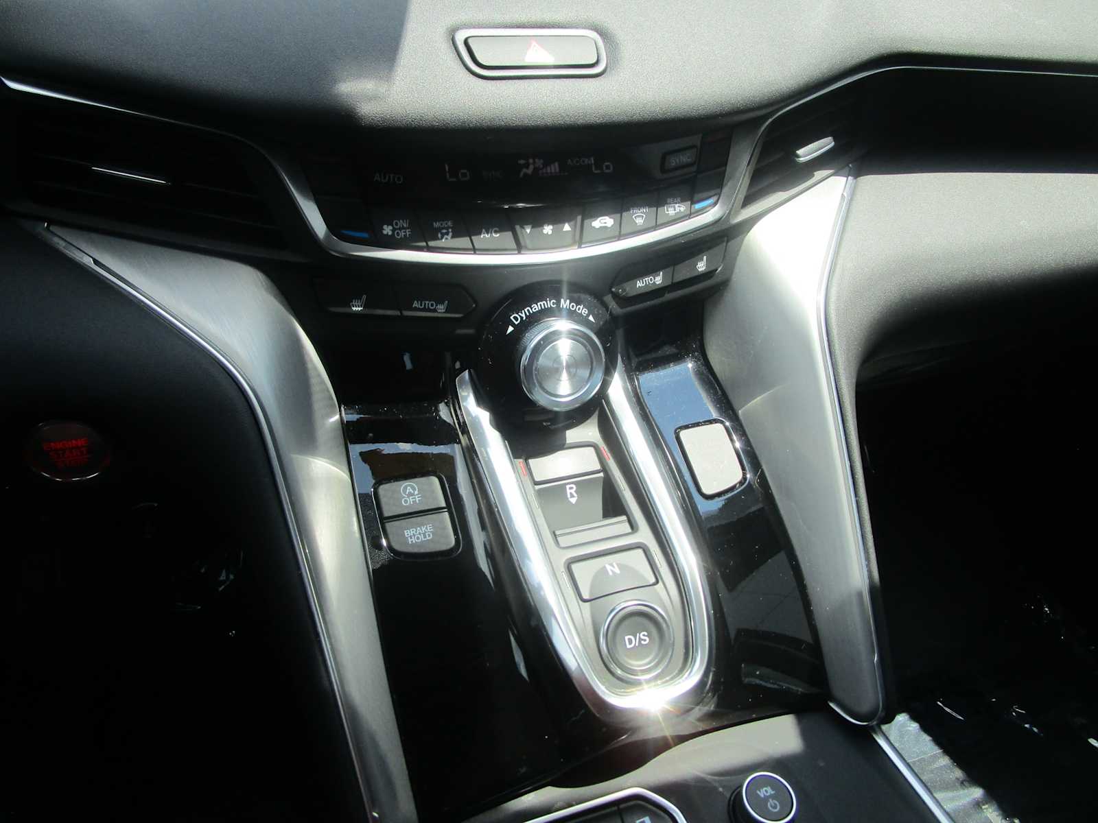 2025 Acura TLX Technology photo 22