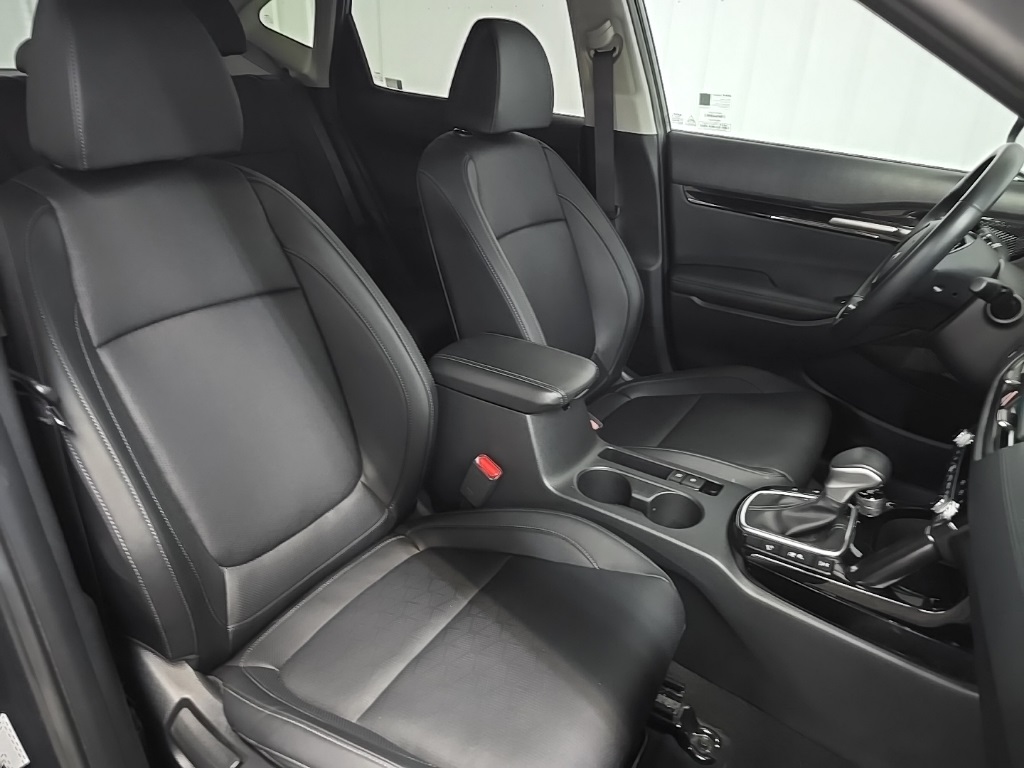 2024 Kia Seltos SX photo 13