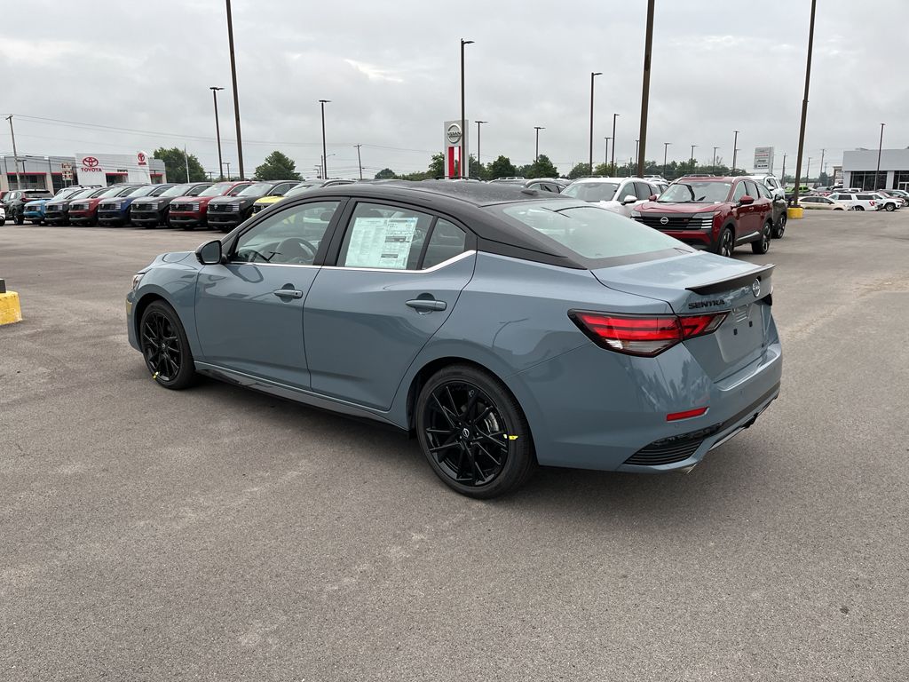 2025 Nissan Sentra SR photo 4