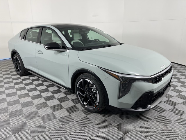 2026 Kia K4 GT-Line's photo