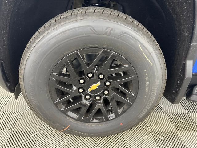 2025 Chevrolet Silverado EV LT photo 25