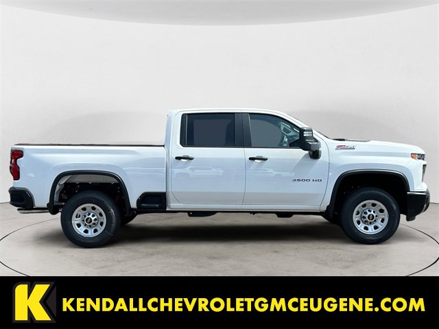 2025 Chevrolet Silverado 3500HD photo 6