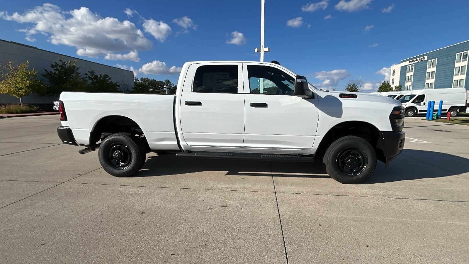 2026 Ram 2500 Tradesman photo 2